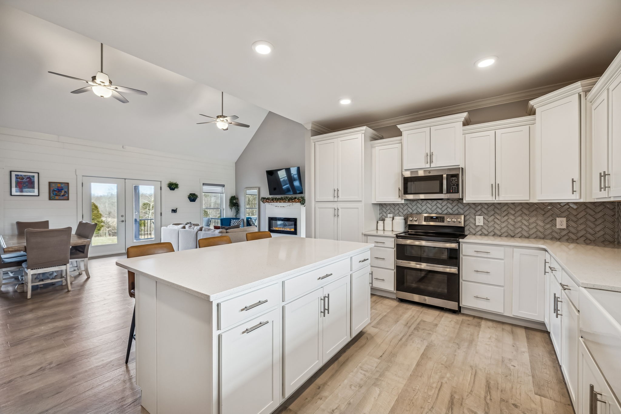 1005 Hickory Point Road Clarksville, TN 37043 - Photo 23 of 76