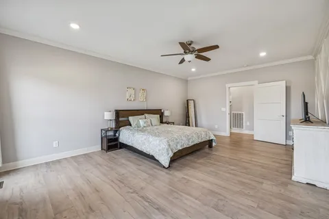 $749,900 | 1005 Hickory Point Road, Clarksville, TN 37043