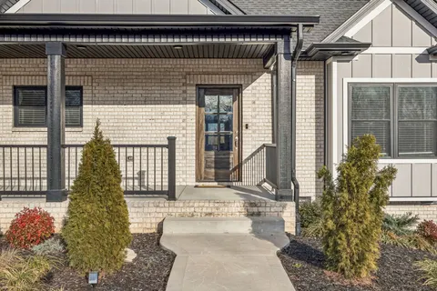 $749,900 | 1005 Hickory Point Road, Clarksville, TN 37043