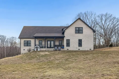 $749,900 | 1005 Hickory Point Road, Clarksville, TN 37043