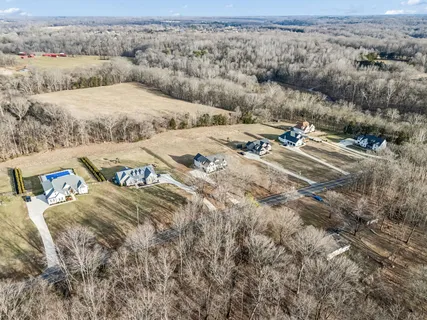 $749,900 | 1005 Hickory Point Road, Clarksville, TN 37043