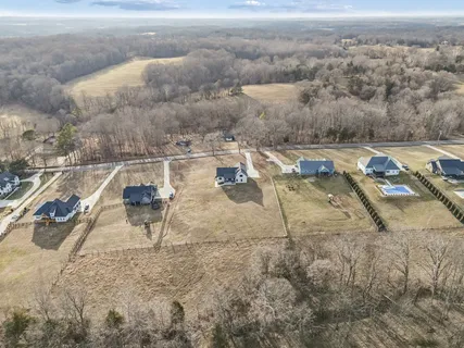 $749,900 | 1005 Hickory Point Road, Clarksville, TN 37043