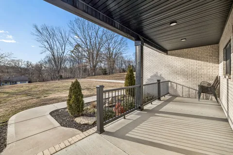 $749,900 | 1005 Hickory Point Road, Clarksville, TN 37043