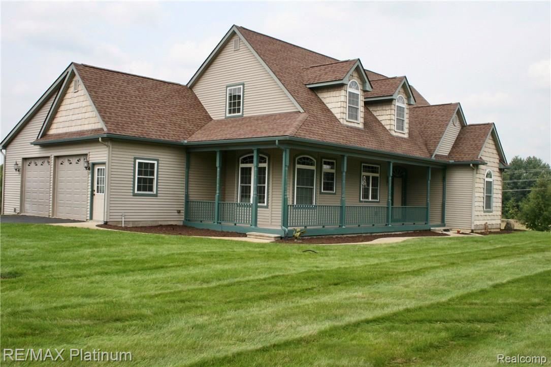 3182 County Farm Road Howell, MI 48843 - Photo 8 of 9 fullsizeoutput_689.jpeg