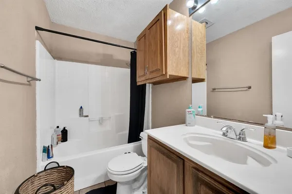 $340,000 | 1511 North Mockingbird Lane, Midlothian, TX 76065