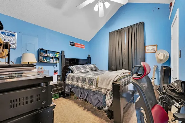 $340,000 | 1511 North Mockingbird Lane, Midlothian, TX 76065