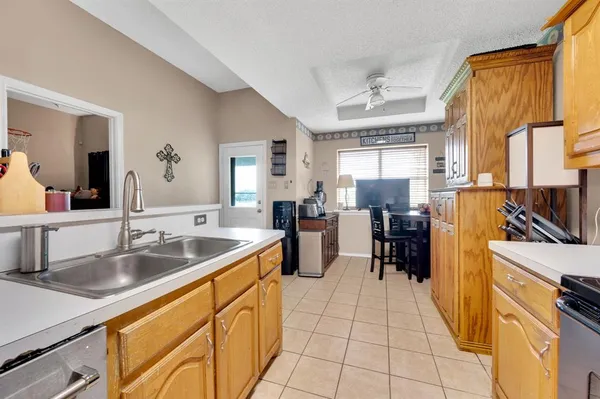 $340,000 | 1511 North Mockingbird Lane, Midlothian, TX 76065