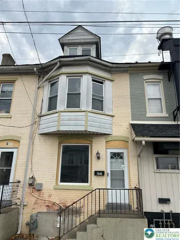 $1,395 | 637 Linden Street, Bethlehem, PA 18018