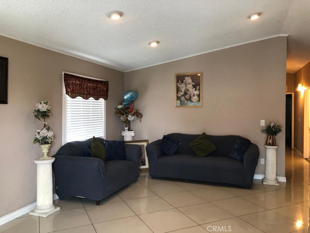 16707 Garfield Avenue, Unit 1608 Paramount, CA 90723 - Photo 7 of 29