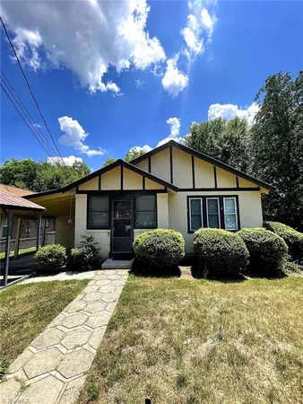 $142,900 | 3 2nd Avenue, Thomasville, NC 27360