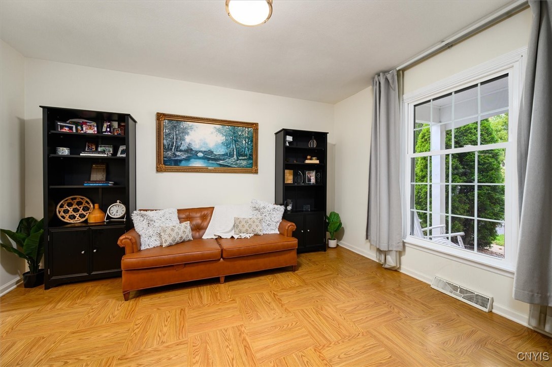 213 Gilbert Road New Hartford, NY 13413 - Photo 11 of 46