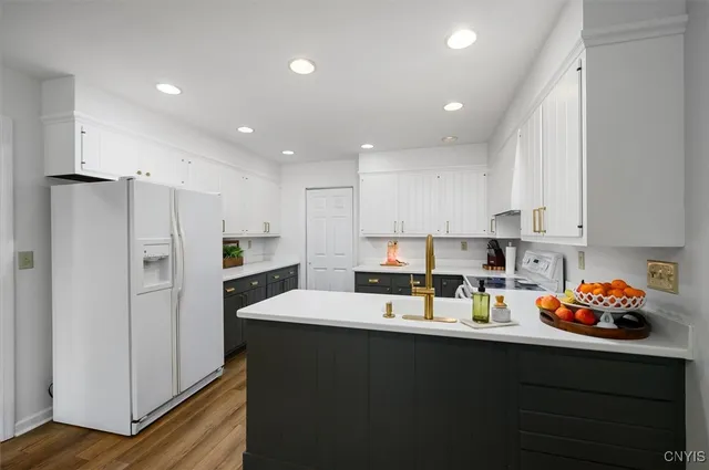 $469,900 | 213 Gilbert Road, New Hartford, NY 13413