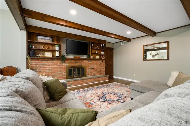 $469,900 | 213 Gilbert Road, New Hartford, NY 13413