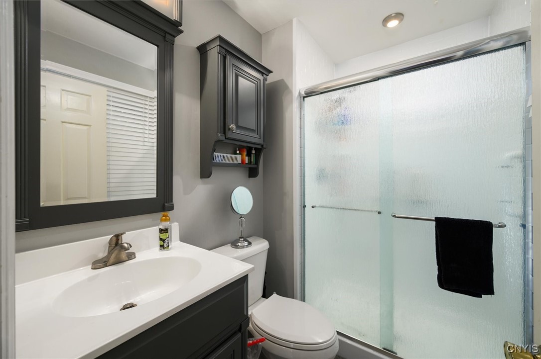 213 Gilbert Road New Hartford, NY 13413 - Photo 32 of 46