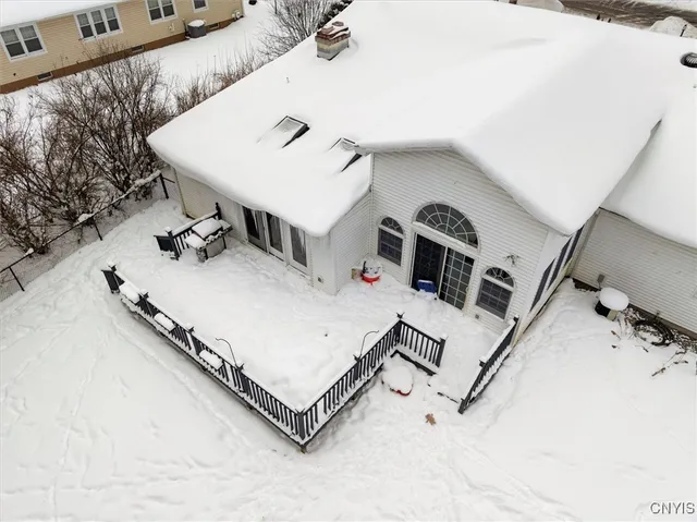 $469,900 | 213 Gilbert Road, New Hartford, NY 13413