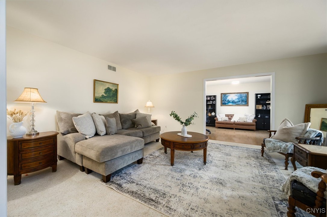 213 Gilbert Road New Hartford, NY 13413 - Photo 9 of 46