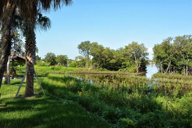 $245,000 | 111 Woodland Place, Osprey, FL 34229