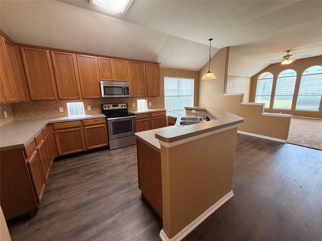 618 Rosarita Road Arlington, TX 76002 - Photo 4 of 19