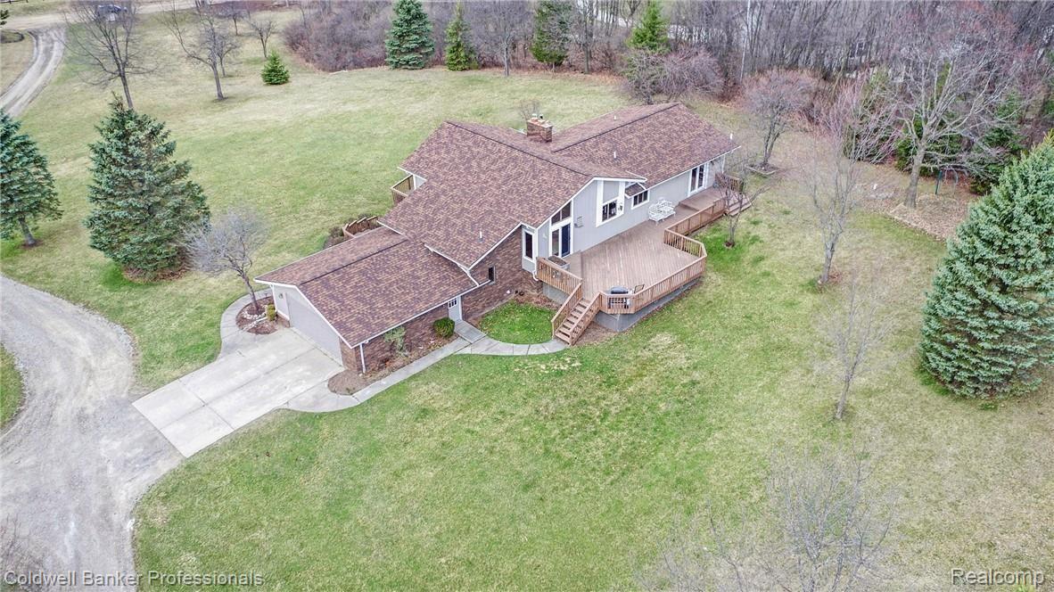 5650 Hosner Road Oxford, MI 48370 - Photo 5 of 41 DJI_0007.jpg