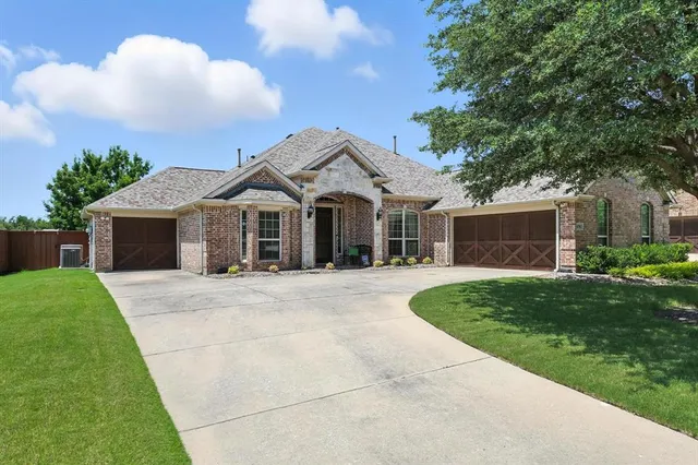 $645,000 | 870 White River Drive, Prosper, TX 75078