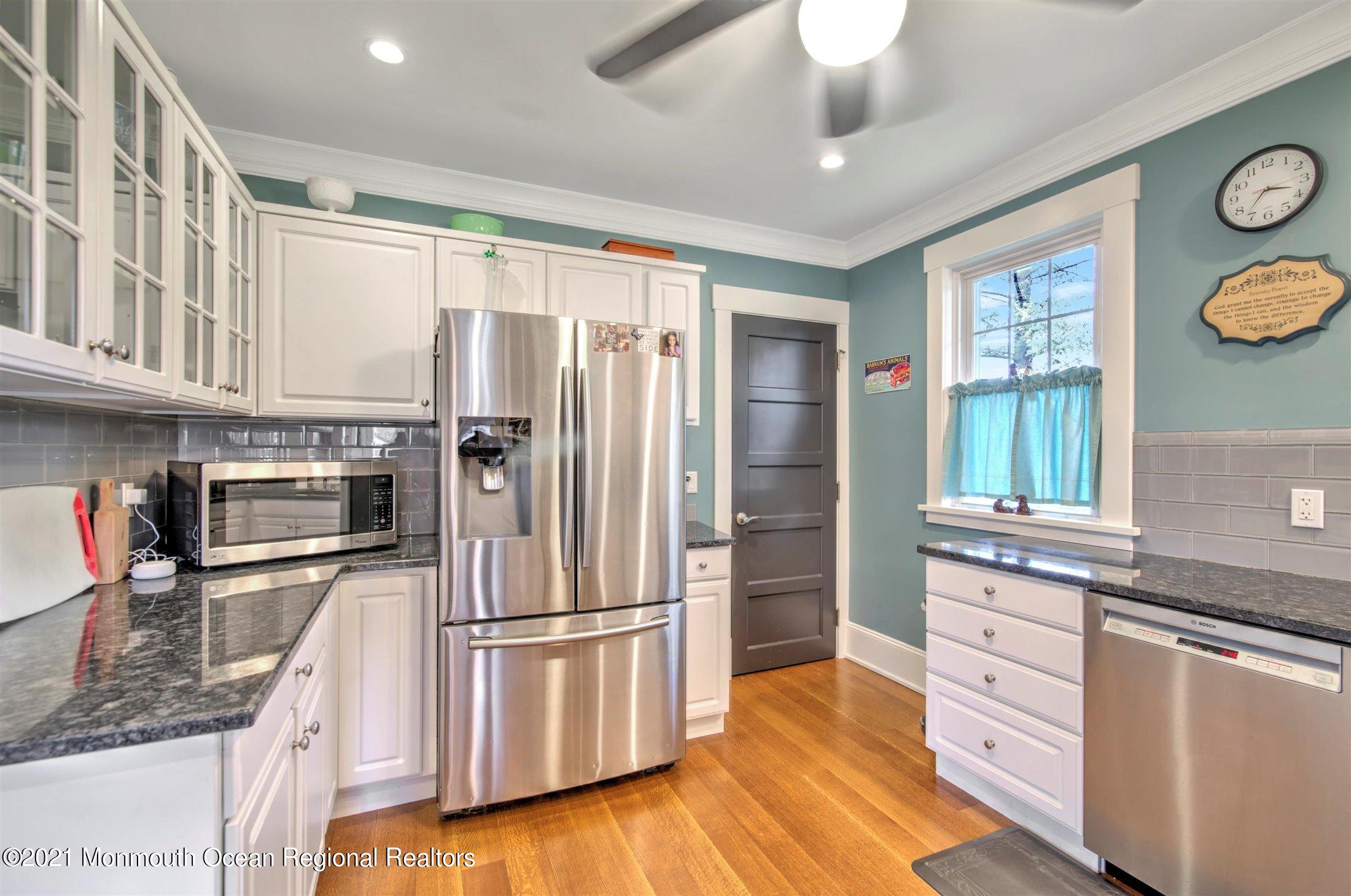 616 Homestead Road Brielle, NJ 08730 - Photo 13 of 34 13-KITCHEN