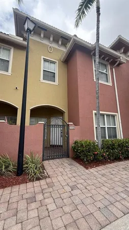 $330,000 | 2851 Prospect Road, Unit 502, Fort Lauderdale, FL 33309