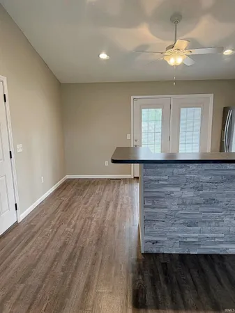 $435,000 | 750 North Main Street, Linton, IN 47441