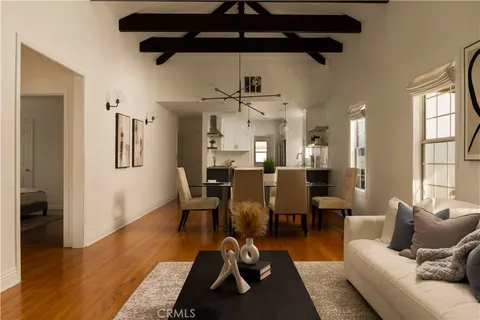$1,795,000 | 520 North Citrus Avenue, Los Angeles, CA 90036