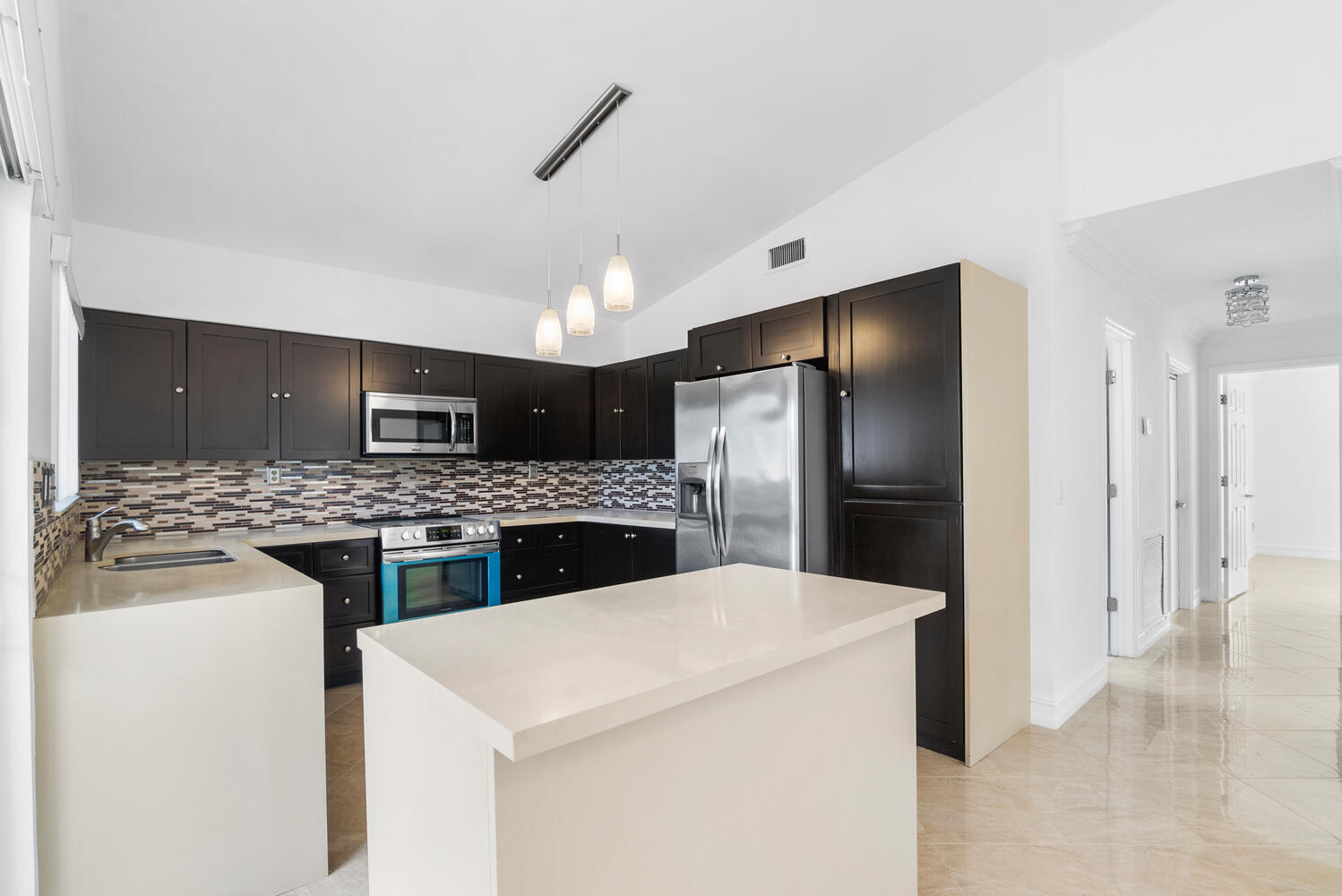 11116 Highland Circle Boca Raton, FL 33428 - Photo 11 of 49 11116 Highland Cir-large-026-027-DSC7008