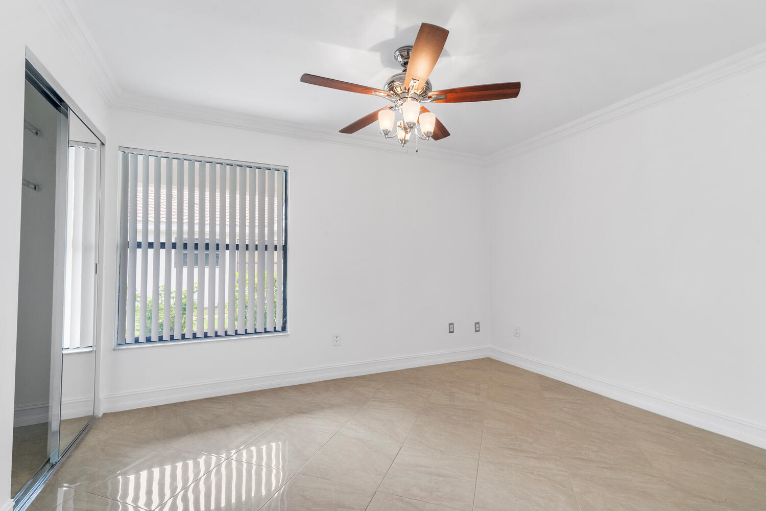 11116 Highland Circle Boca Raton, FL 33428 - Photo 19 of 49 11116 Highland Cir-large-013-013-DSC6944