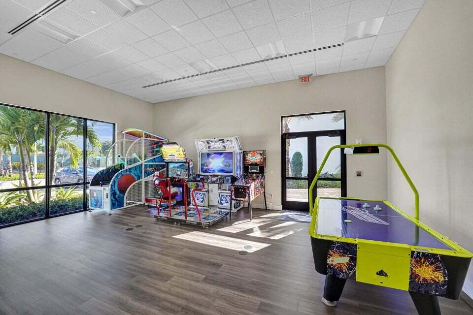 11116 Highland Circle Boca Raton, FL 33428 - Photo 48 of 49 club game room