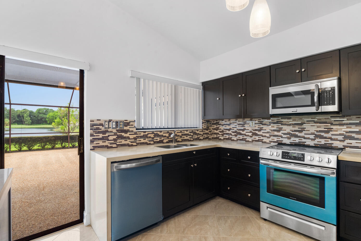 11116 Highland Circle Boca Raton, FL 33428 - Photo 10 of 49 11116 Highland Cir-large-025-025-DSC7018