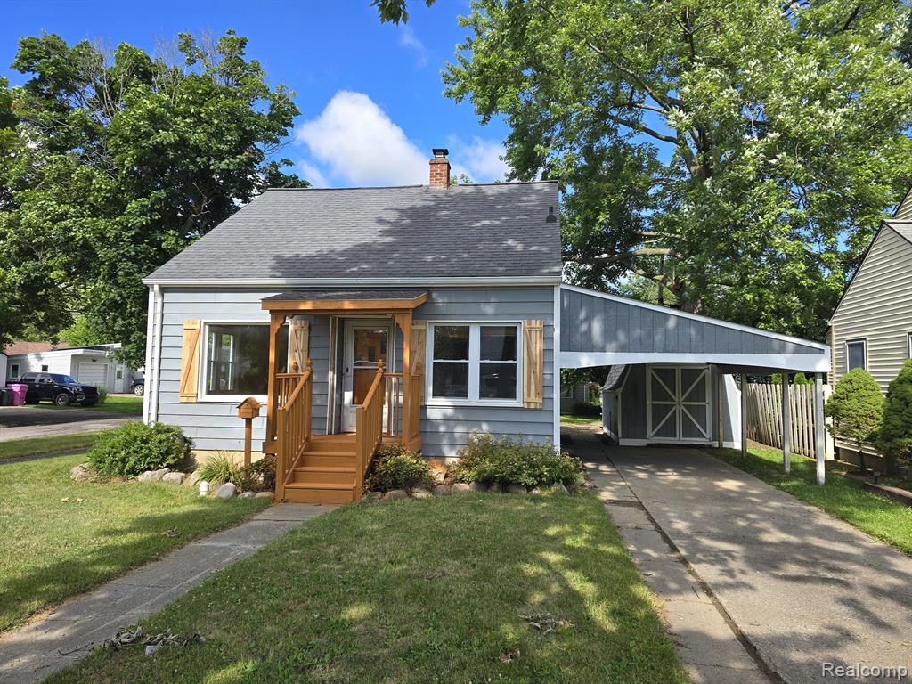 1209 Adams Street Lapeer, MI 48446 - Photo 1 of 14