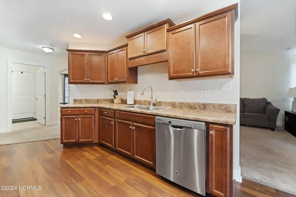 $1,895 | 318 Old Snap Dragon Court, Jacksonville, NC 28546