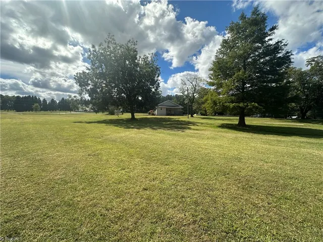 $925,000 | 8410 Linville Road, Oak Ridge, NC 27310