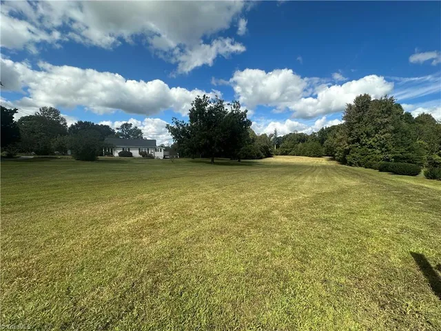 $925,000 | 8410 Linville Road, Oak Ridge, NC 27310