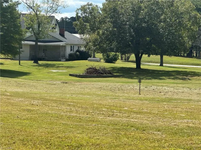 $925,000 | 8410 Linville Road, Oak Ridge, NC 27310