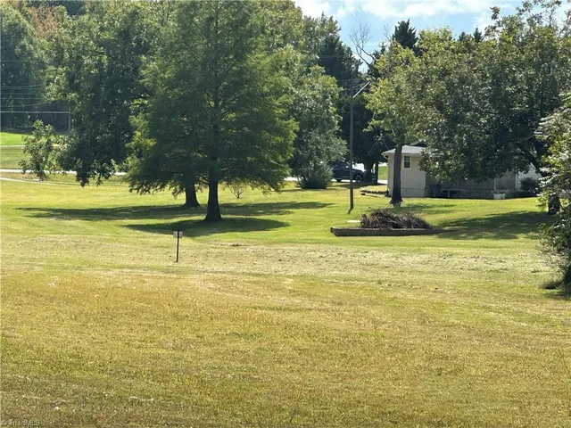 $925,000 | 8410 Linville Road, Oak Ridge, NC 27310