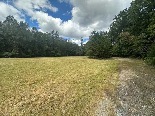 $925,000 | 8410 Linville Road, Oak Ridge, NC 27310