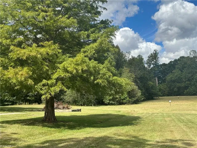 $925,000 | 8410 Linville Road, Oak Ridge, NC 27310