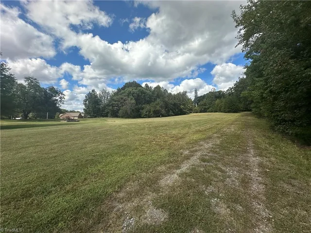 $925,000 | 8410 Linville Road, Oak Ridge, NC 27310