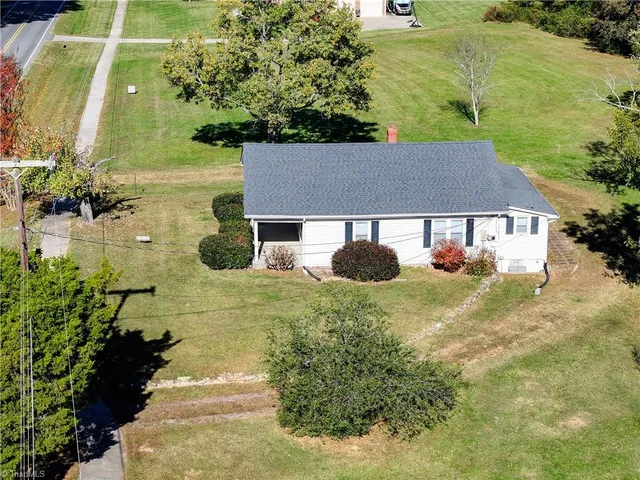 $925,000 | 8410 Linville Road, Oak Ridge, NC 27310