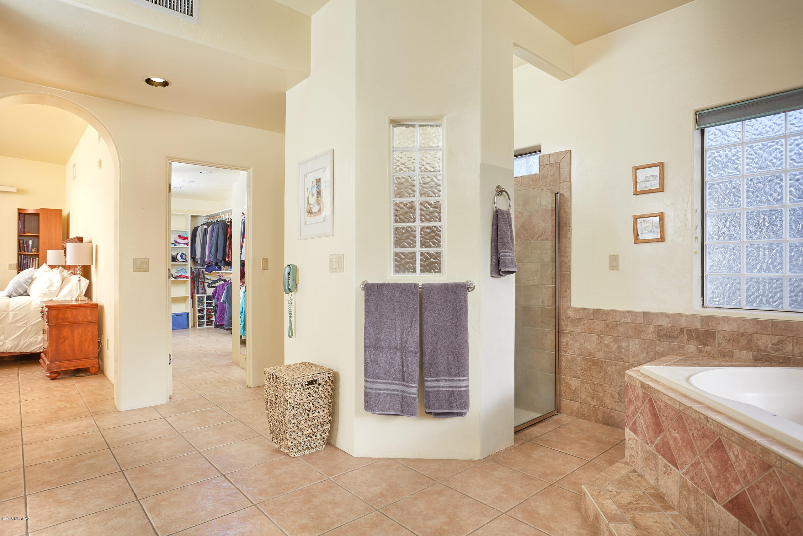860 North Tanque Verde Loop Road Tucson, AZ 85748 - Photo 17 of 38 Gallery Image 17