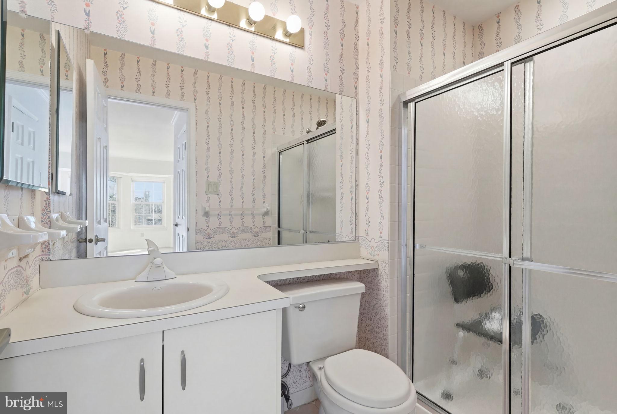 43 Birch Court Newtown, PA 18940 - Photo 23 of 31 Master Bathroom with Walk-in Shower