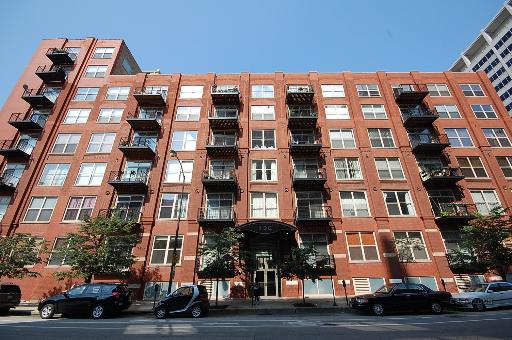 420 South Clinton Street, Unit 801 Chicago, IL 60607 - Photo 1 of 1