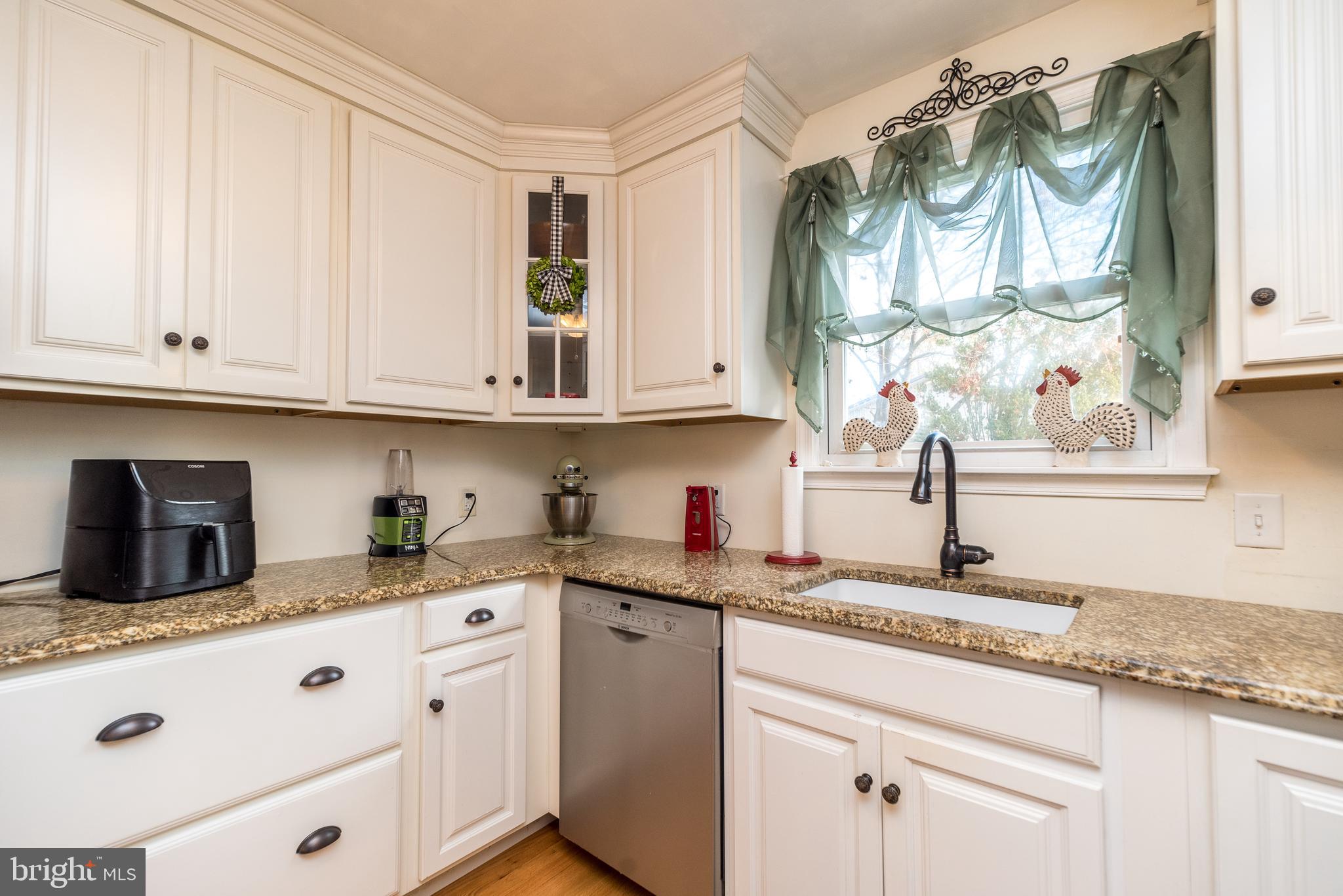 75 West Pumping Station Road Quakertown, PA 18951 - Photo 17 of 66 Bosch Dishwasher