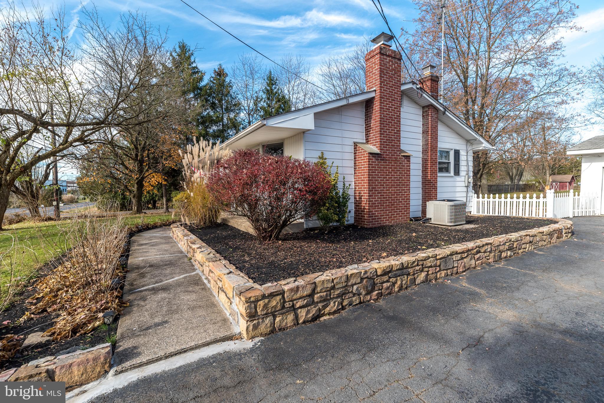 75 West Pumping Station Road Quakertown, PA 18951 - Photo 61 of 66 Stone Wall next to driveway.