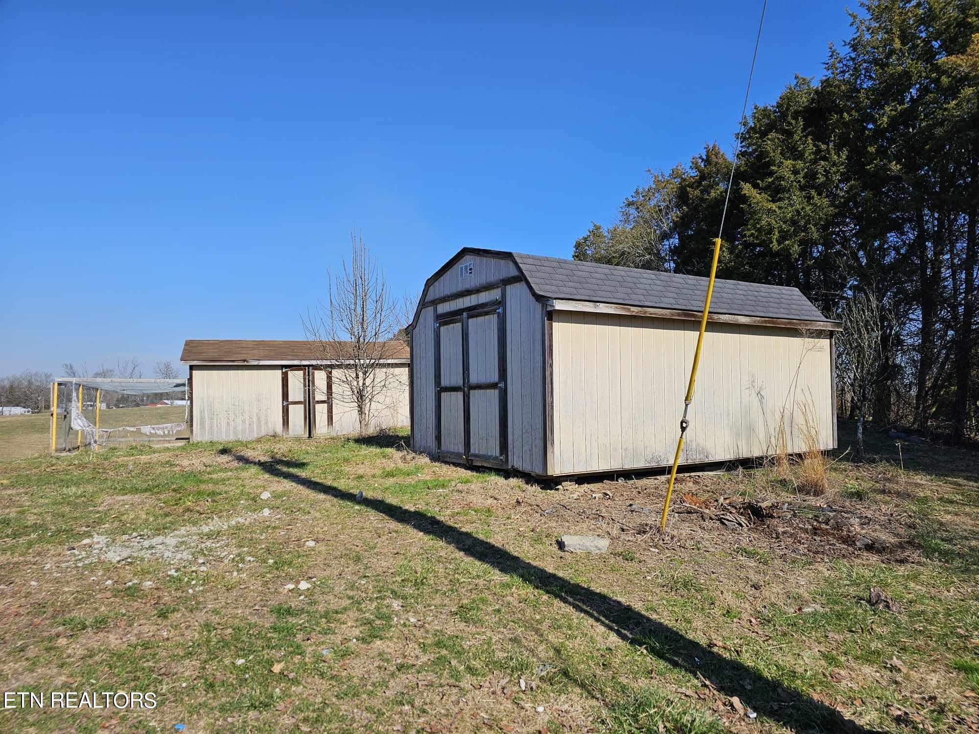 1134 Glades Road Mohawk, TN 37810 - Photo 18 of 19 423062992_413463101167879_79827670022903