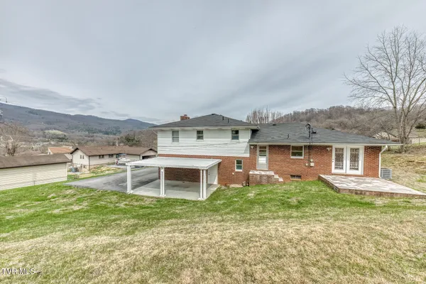 $374,900 | 148 Unaka Subdivision Road, Elizabethton, TN 37643
