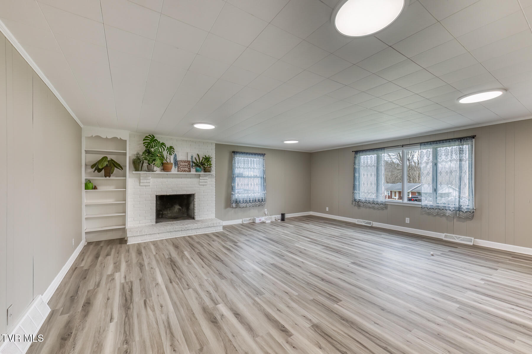 148 Unaka Subdivision Road Elizabethton, TN 37643 - Photo 5 of 56 148 Unaka Subdivision Rd-5